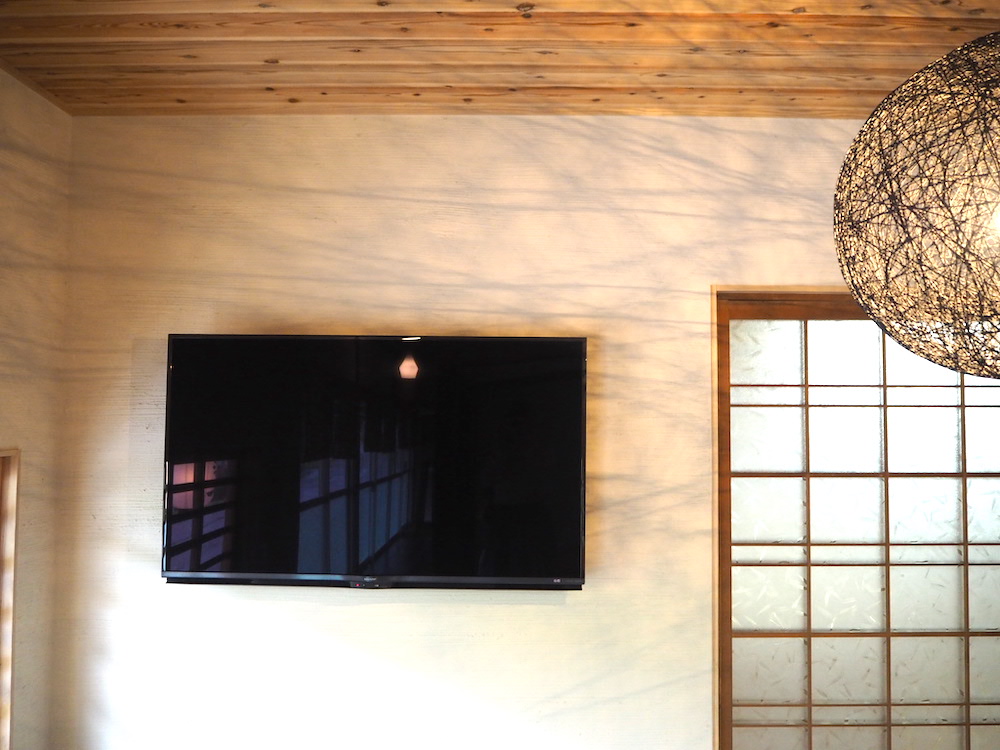 居間のテレビ